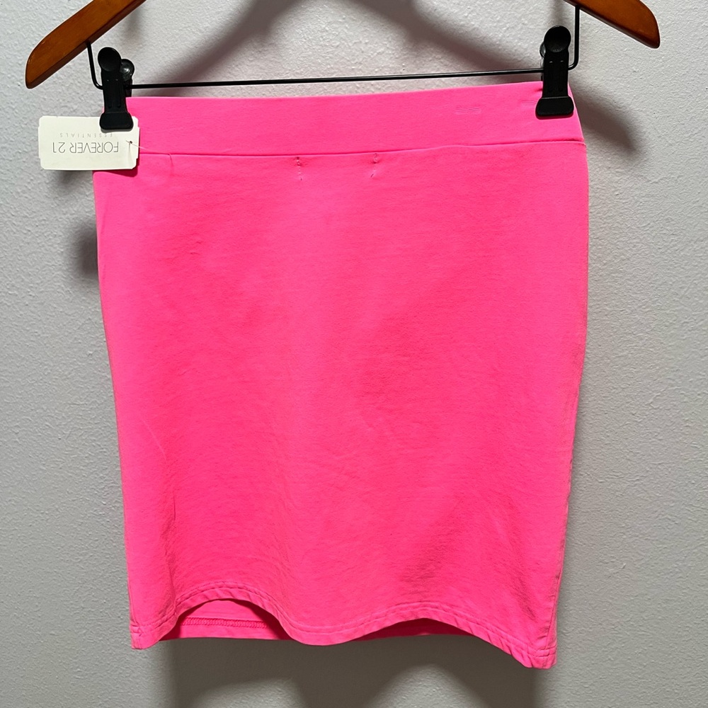 Forever 21 knit hot pink mini skirt